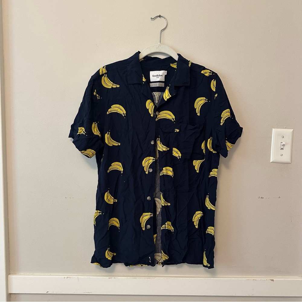 Banana button up!!
